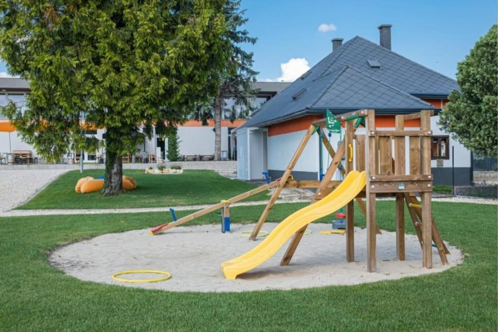 Hedon Brewing Niko Apartment - 200 Meter To The Beach Balatonvilágos Eksteriør billede