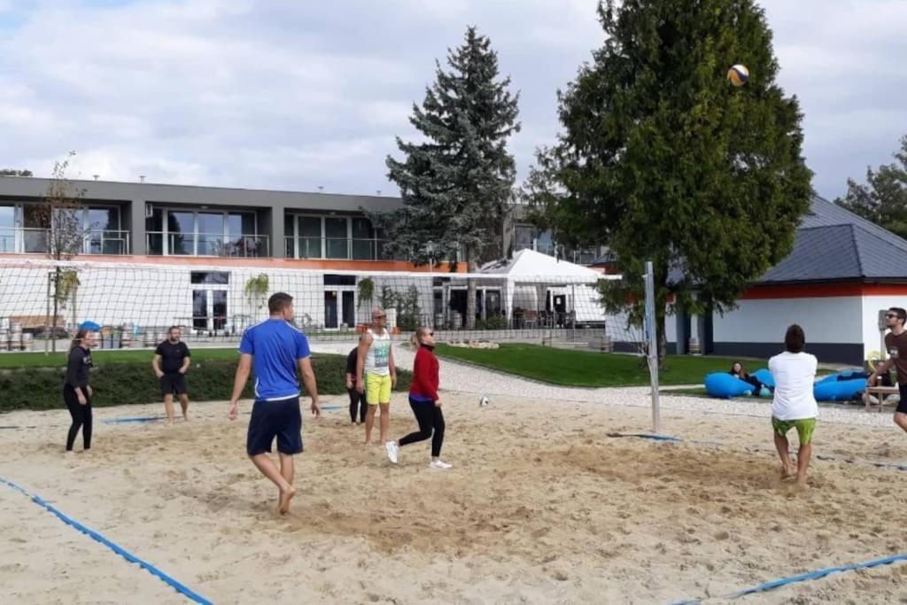 Hedon Brewing Niko Apartment - 200 Meter To The Beach Balatonvilágos Eksteriør billede