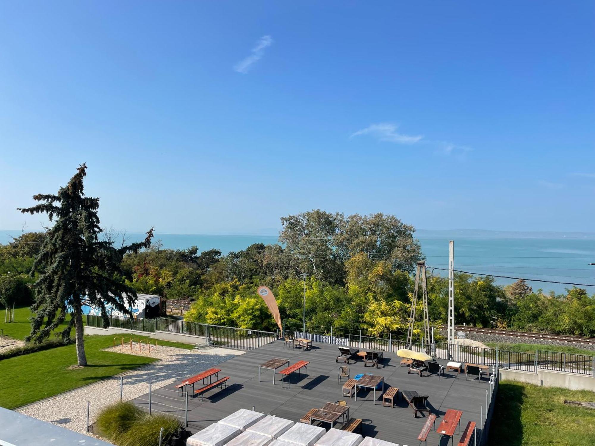 Hedon Brewing Niko Apartment - 200 Meter To The Beach Balatonvilágos Eksteriør billede